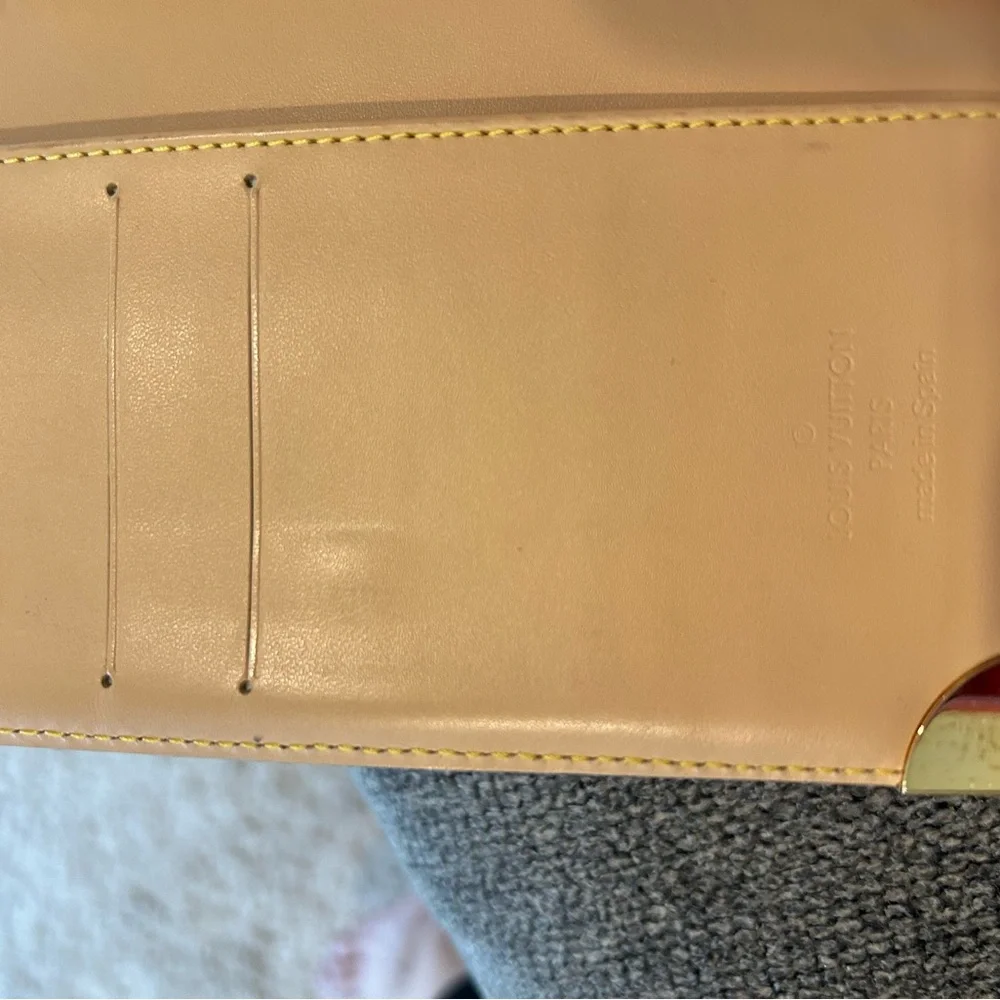 (SOLD) Louis Vuitton Monogram Multicolor Small Ring Agenda - Picture 6 of 12